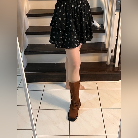 Fringe Suede Boots - Brown - Picture 10 of 11